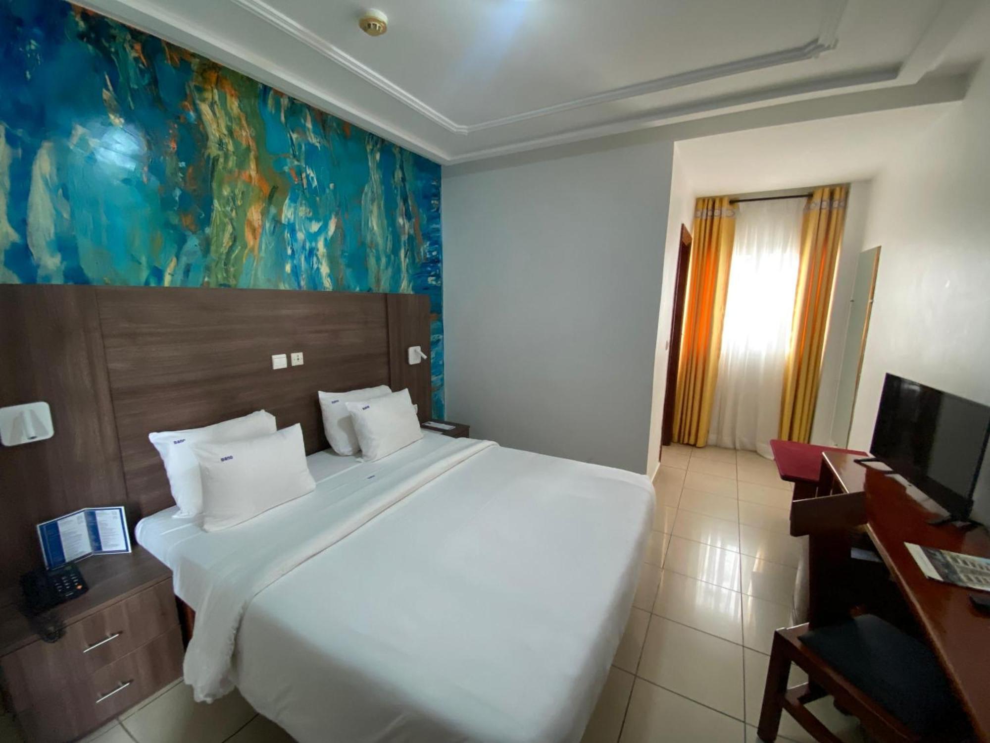 Bano Palace Hotel Дуала Екстер'єр фото