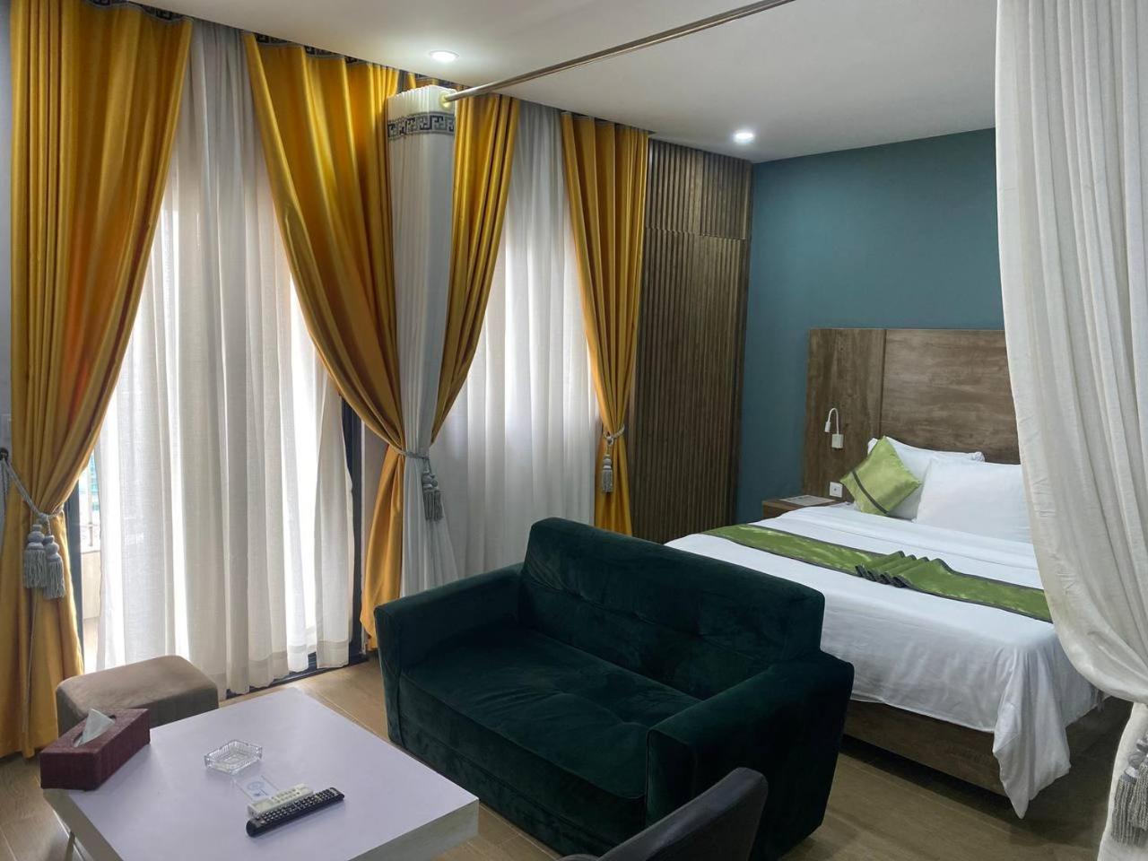 Bano Palace Hotel Дуала Екстер'єр фото